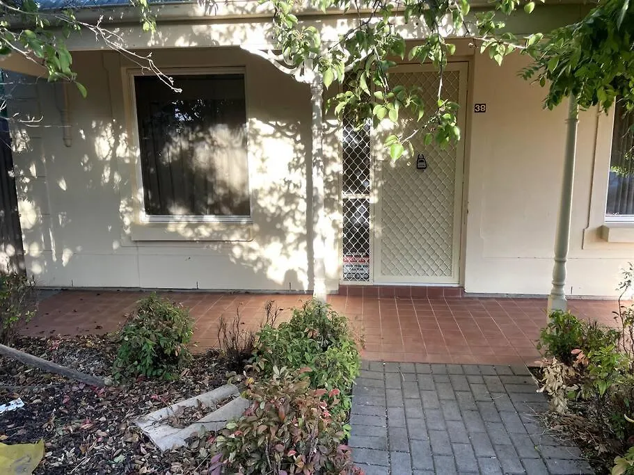 Tasha'S Apartments In Angle Park - N38 Woodville 0*,  Ausztrália
